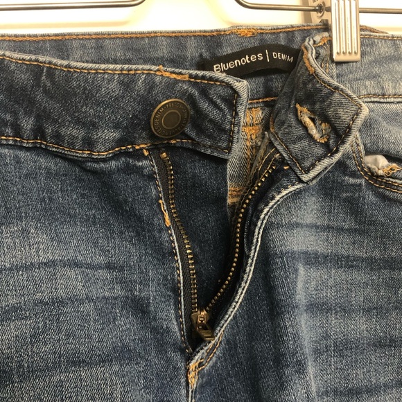 Demin jean shorts for women, Bluenotes, Size 26 - Picture 4 of 10